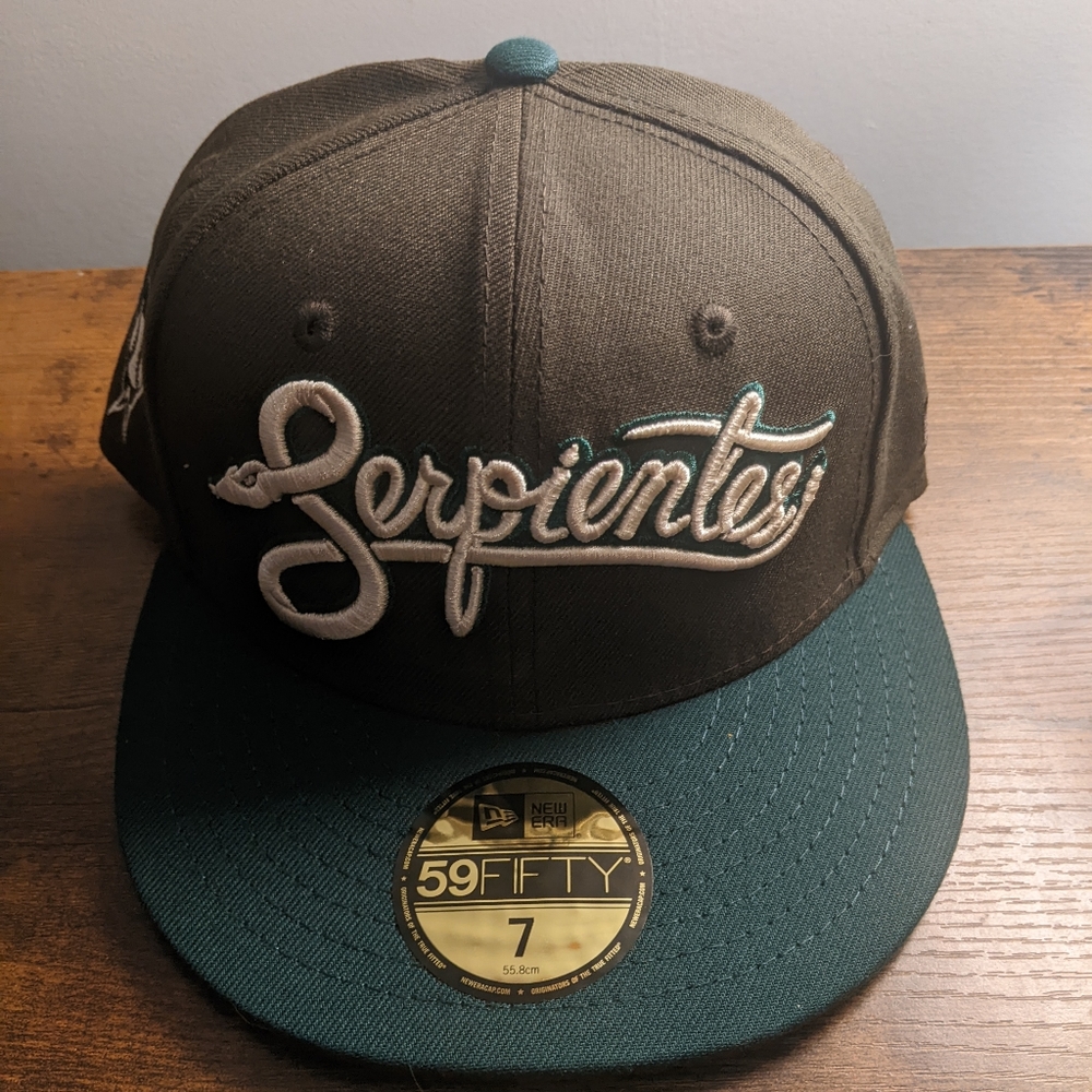 Serpientes MLB Special Edition Fitted Baseball Cap.